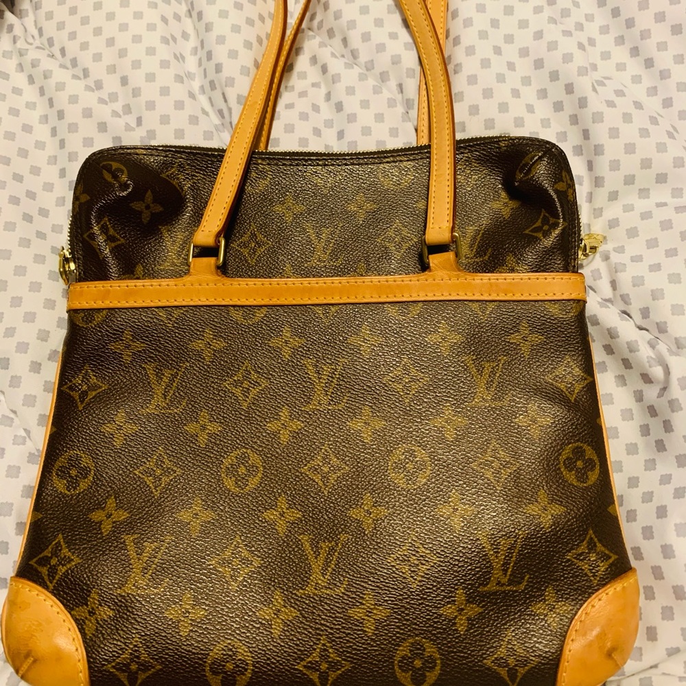 Louis Vuitton Coussin GM Monogram Shoulder Bag
